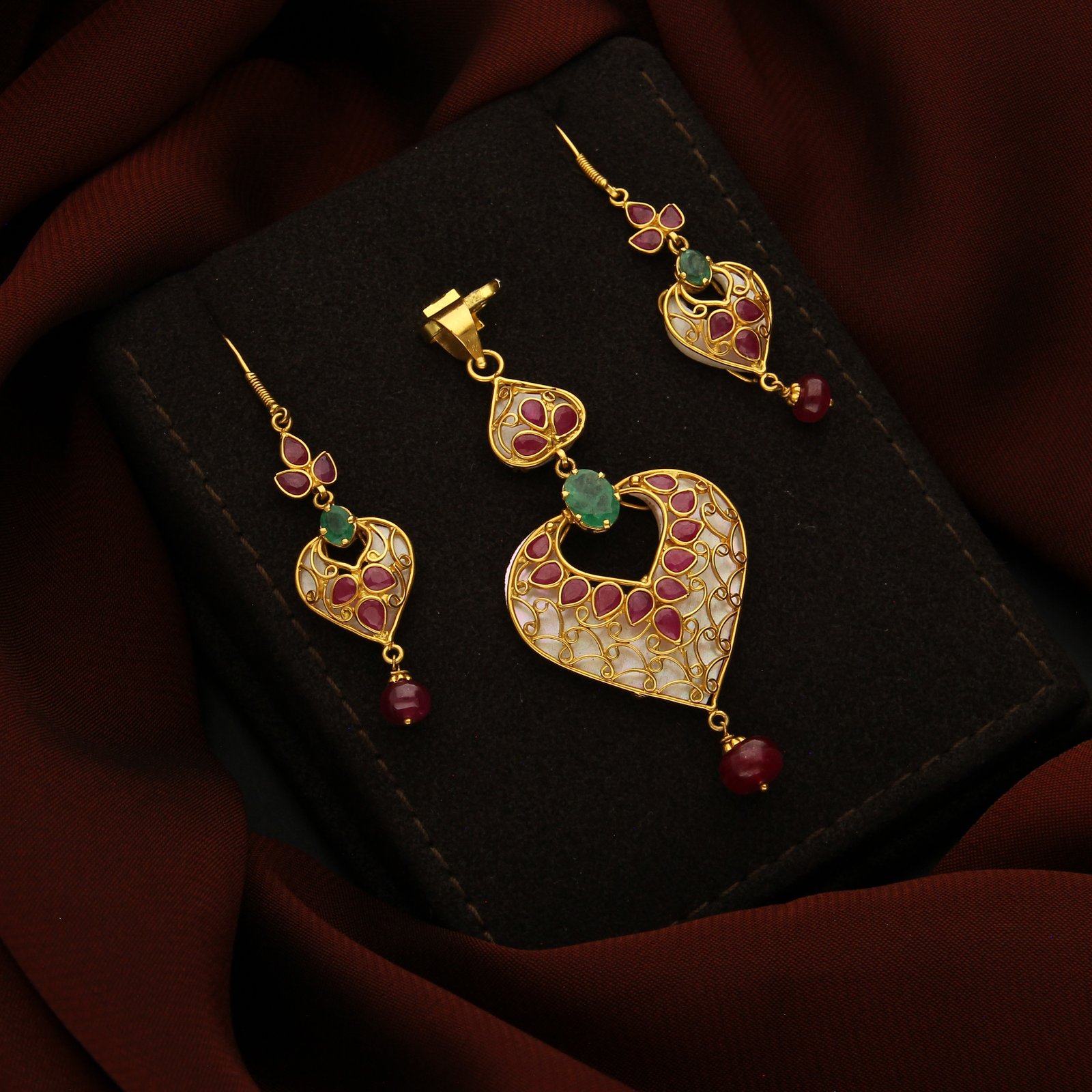 PENDANT SET